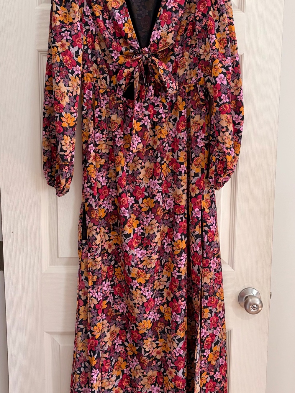 Buddy Love Floral Desirae Long Sleeve Maxi Dress V-Neck Front Tie Size M